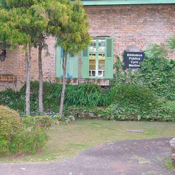 Biblioteca Municipal Ciro Martins